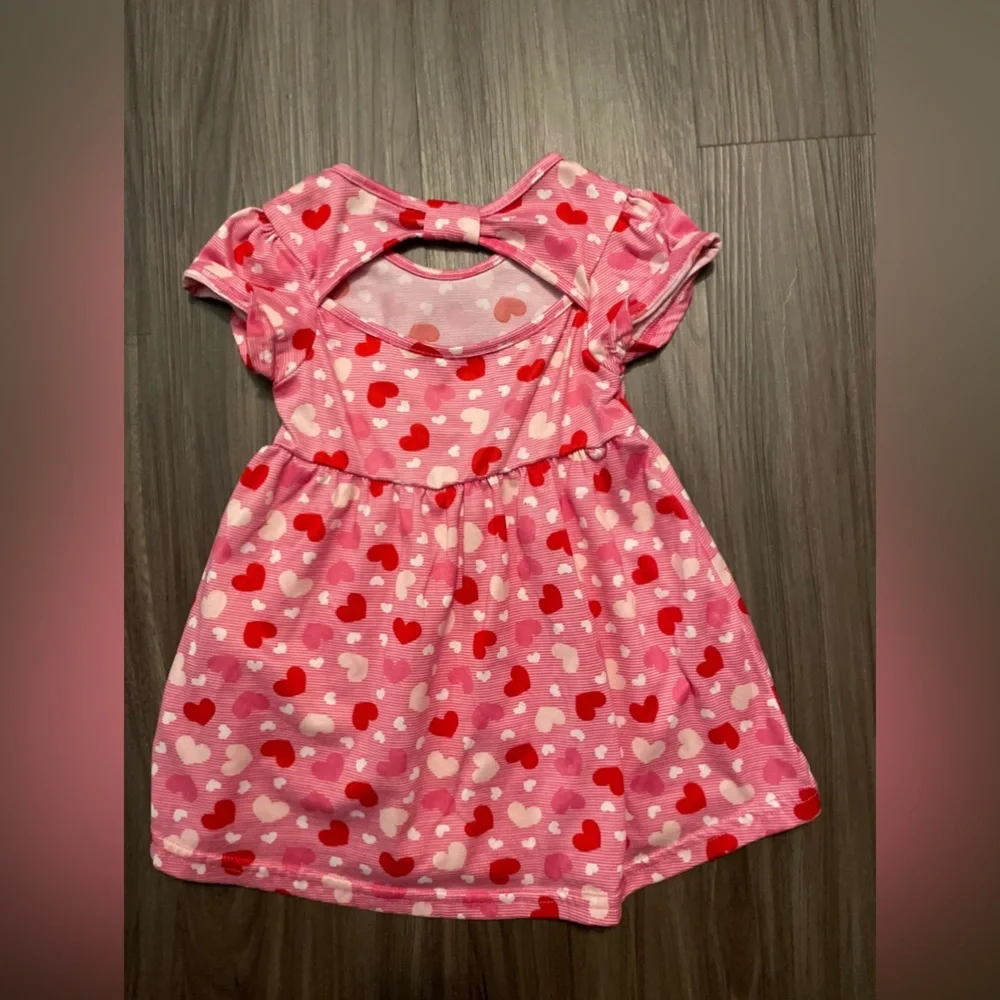 Picapino Baby Girl Short Sleeve Pink And Red Heart Pattern Dress size 24M - Picture 2 of 4